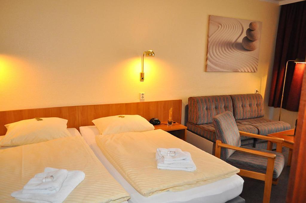 Gaestehaus Lietzow & Stoertebeker Camp Exteriör bild