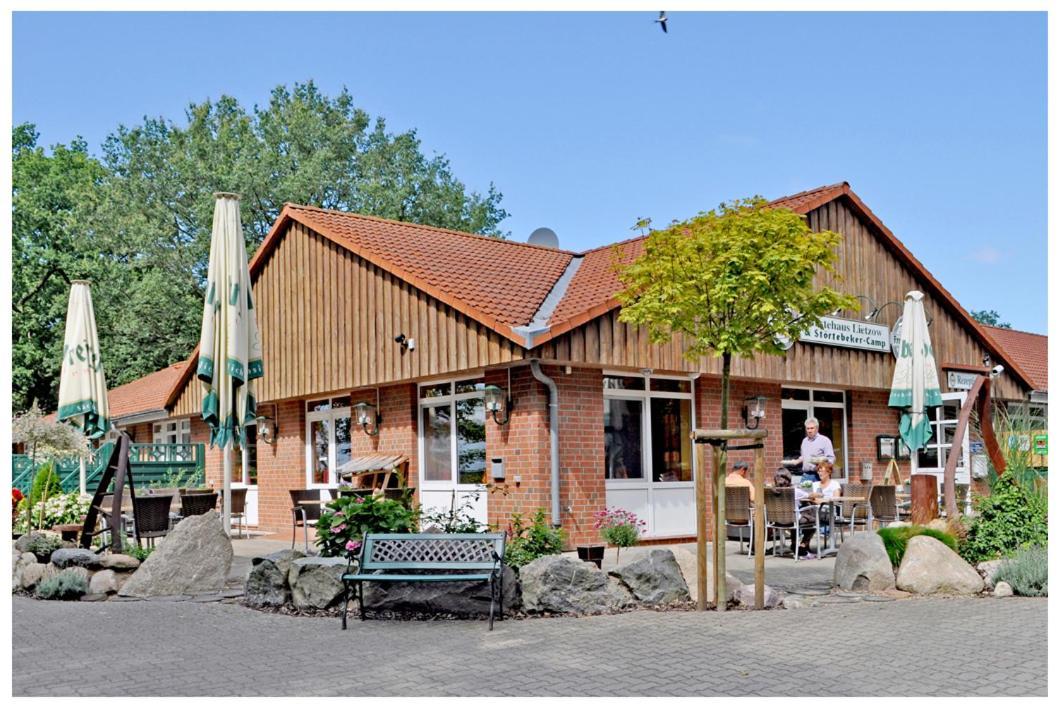 Gaestehaus Lietzow & Stoertebeker Camp Exteriör bild