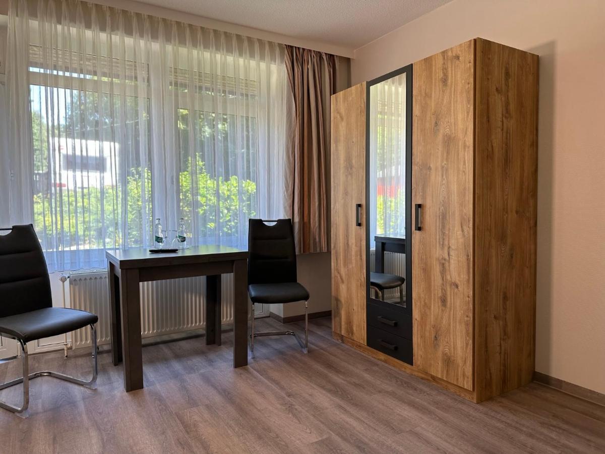 Gaestehaus Lietzow & Stoertebeker Camp Exteriör bild